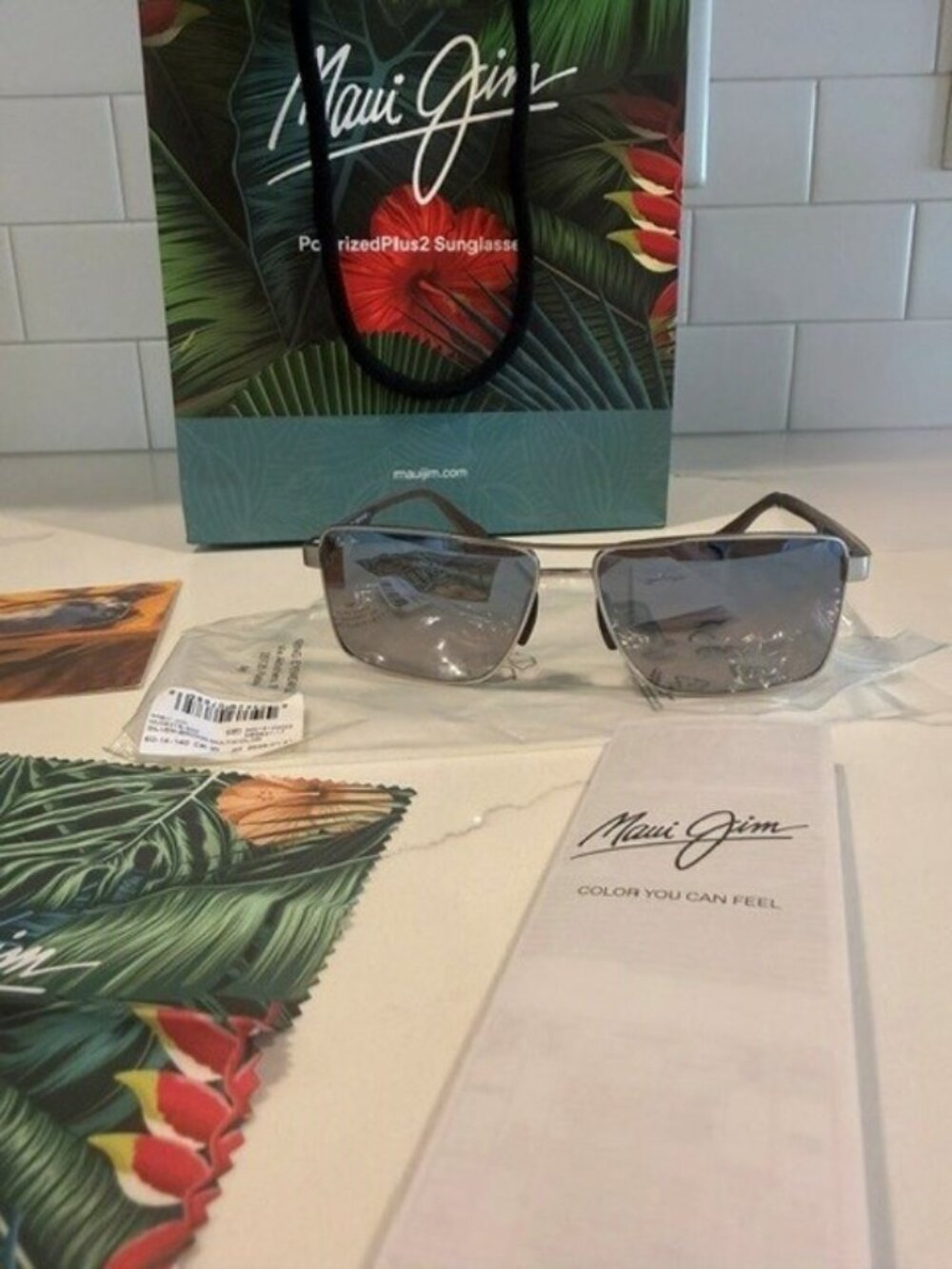 Maui Jim Piha Polarized Aviator Sunglasses | NEW | MJ0621S 002 | MSRP $449
